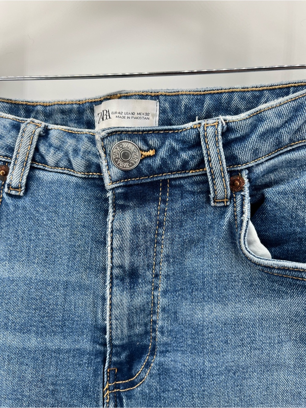 Zara High Rise Flare Jeans Women’s Size 10 Blue Stretch Denim 32” Inseam - Picture 5 of 9